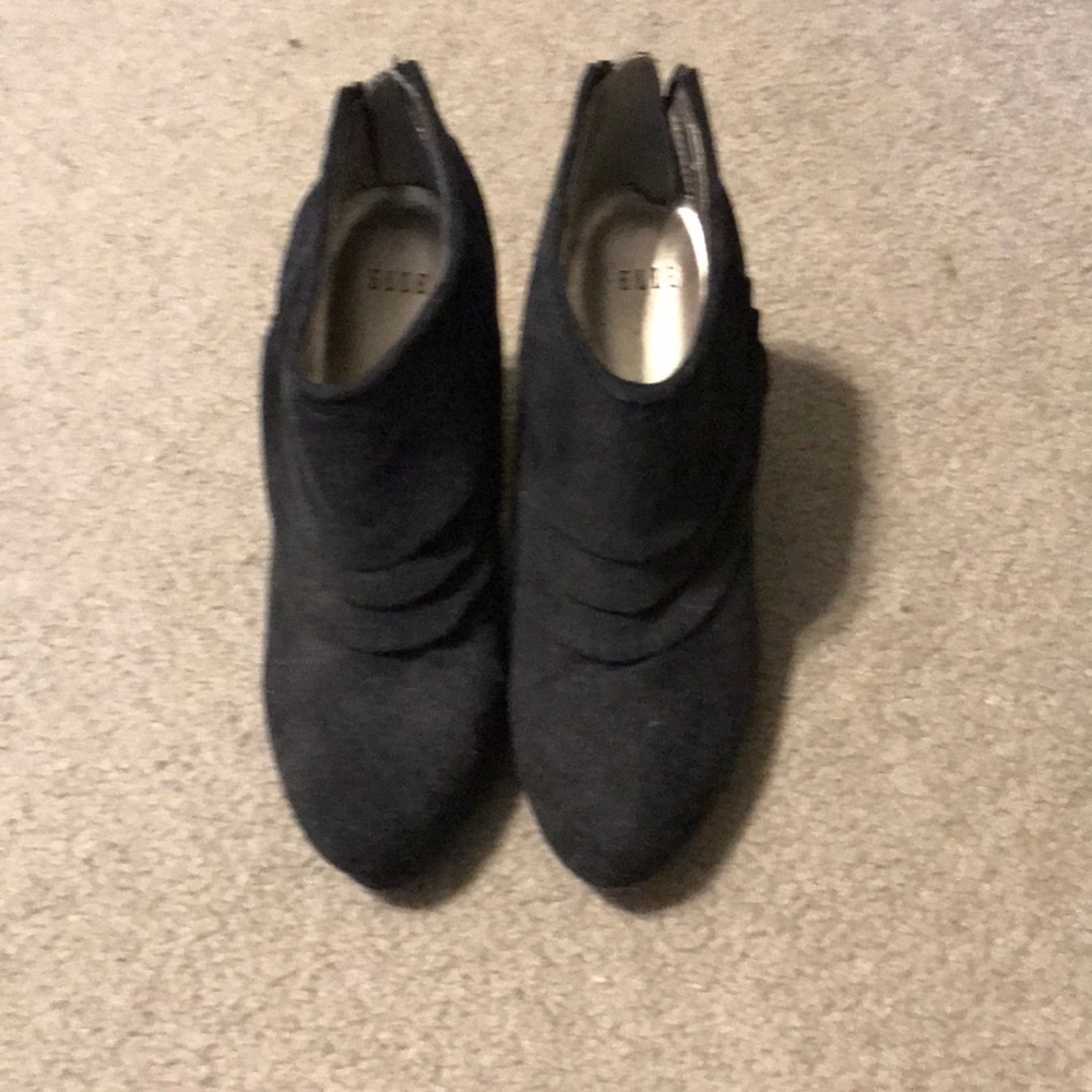 Women’s heel boots